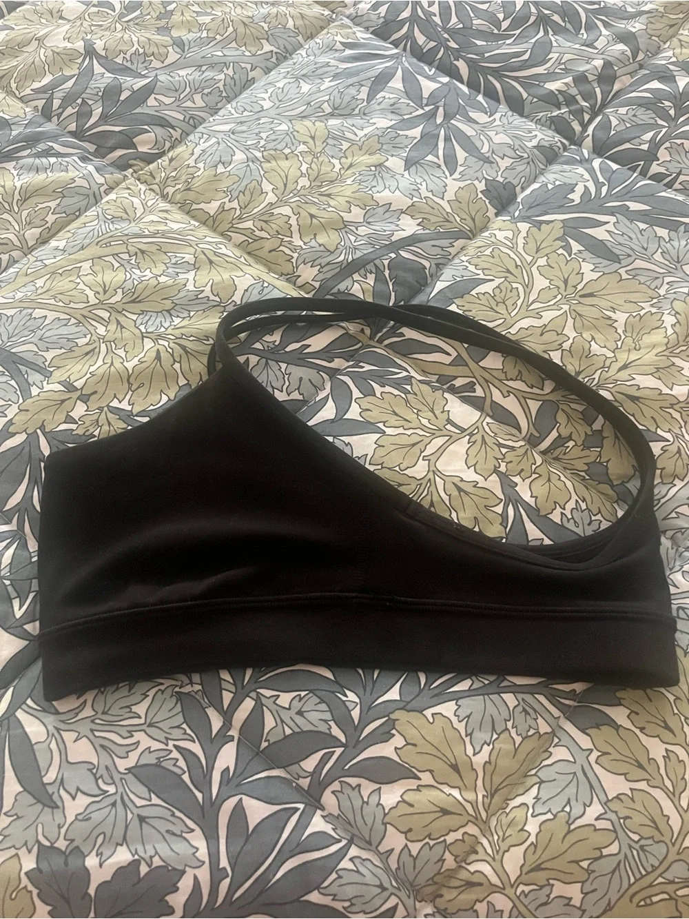 Lululemon Y light support sports bra